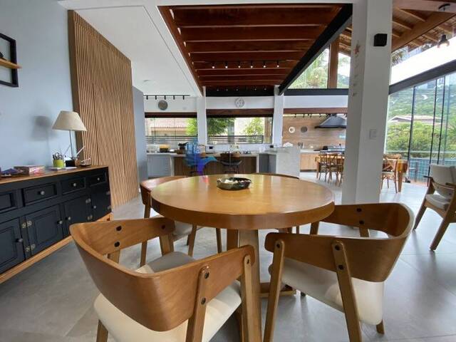 #5233 - Casa para Venda em Ubatuba - SP - 2