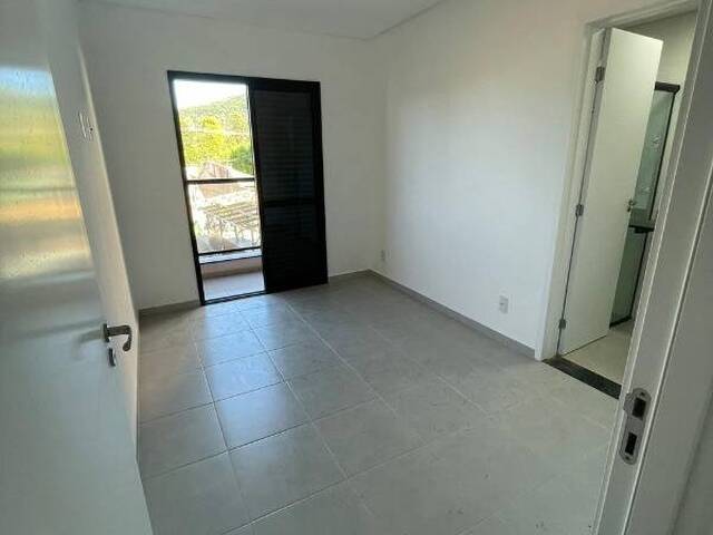 #5241 - Apartamento para Venda em Ubatuba - SP - 2