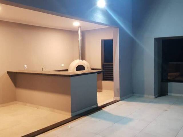 #5246 - Apartamento para Venda em Ubatuba - SP - 2